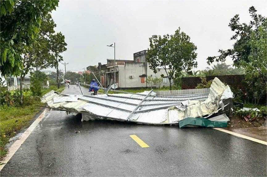 Hiện, công tác rà soát, thống kê thiệt hại chi tiết đang tiếp tục được triển khai.