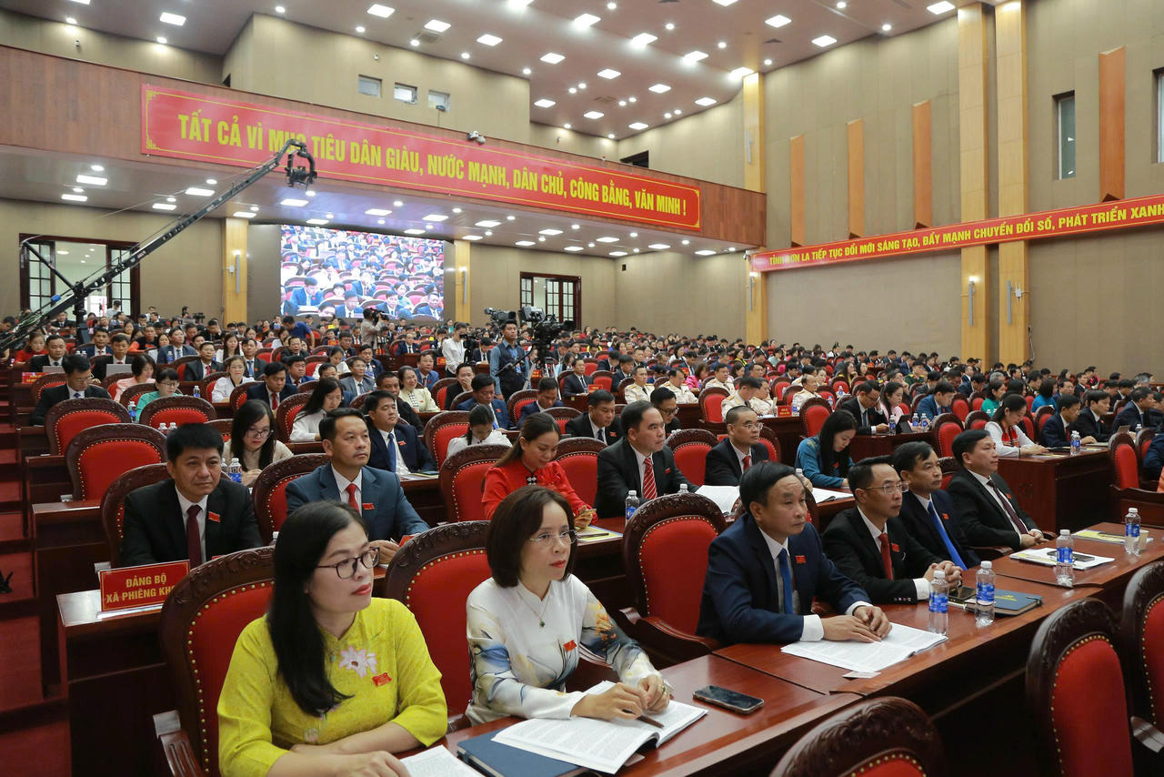 Các đại biểu dự bế mạc Đại hội đại biểu Đảng bộ tỉnh Sơn La lần thứ XVI, nhiệm kỳ 2025-2030.