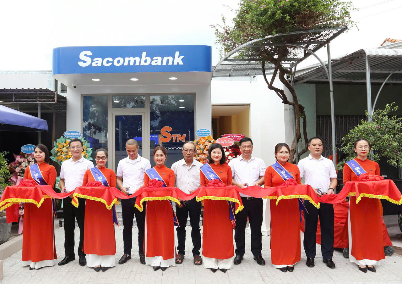 Sacombank mở rộng hệ thống máy giao dịch tự động STM phục vụ 24/7