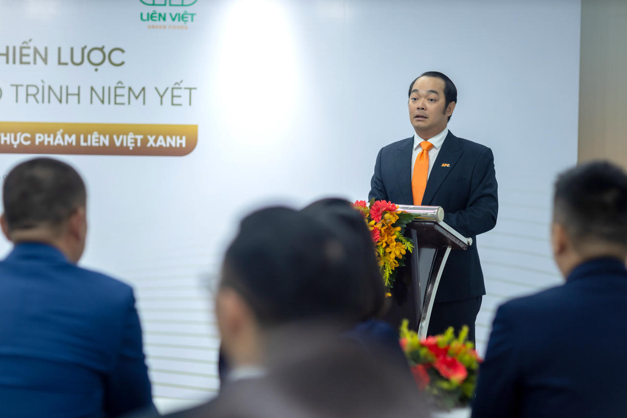 Ông Huỳnh Minh Tuấn, Phó Chủ tịch HĐQT Công ty Cổ phần Chứng khoán APG phát biểu tại buổi ký kết