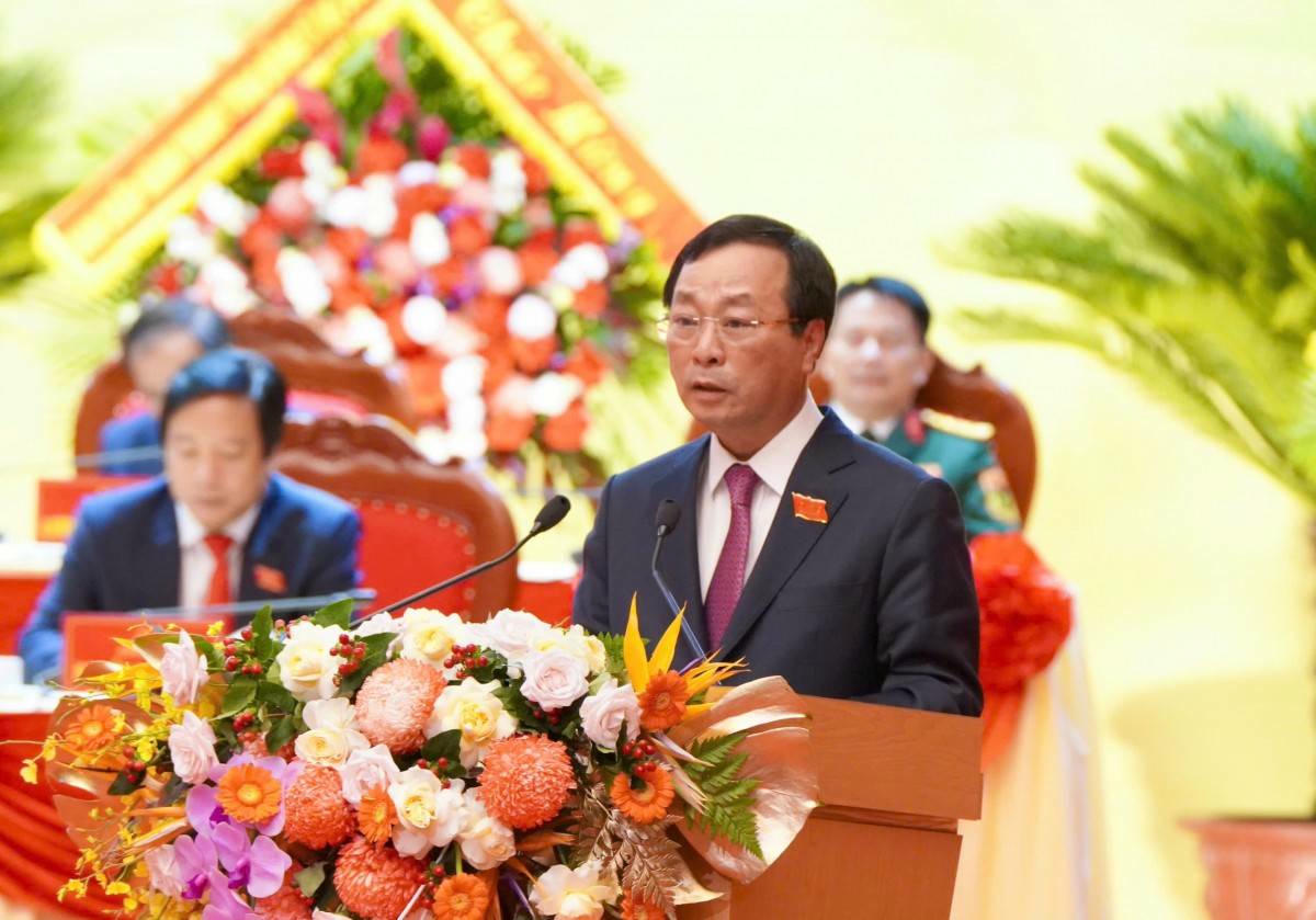 Đồng chí Bùi Văn Quang - Phó Bí thư Tỉnh ủy, Chủ tịch HĐND tỉnh Phú Thọ phát biểu bế mạc Đại hội.