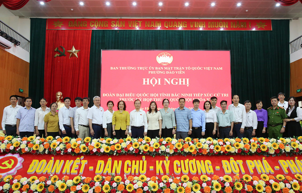 Đoàn ĐBQH tỉnh Bắc Ninh tiếp xúc cử tri tại phường Đào Viên.