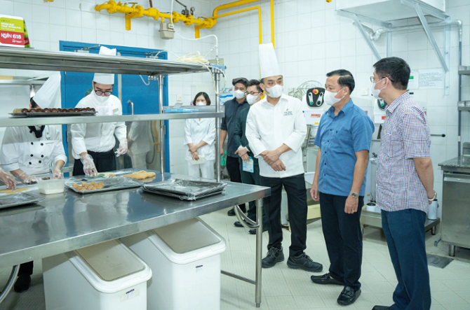 Sở Y tế TP Hà Nội: Kiểm tra 55 cơ sở kinh doanh, sản xuất thực phẩm trong tháng 9 