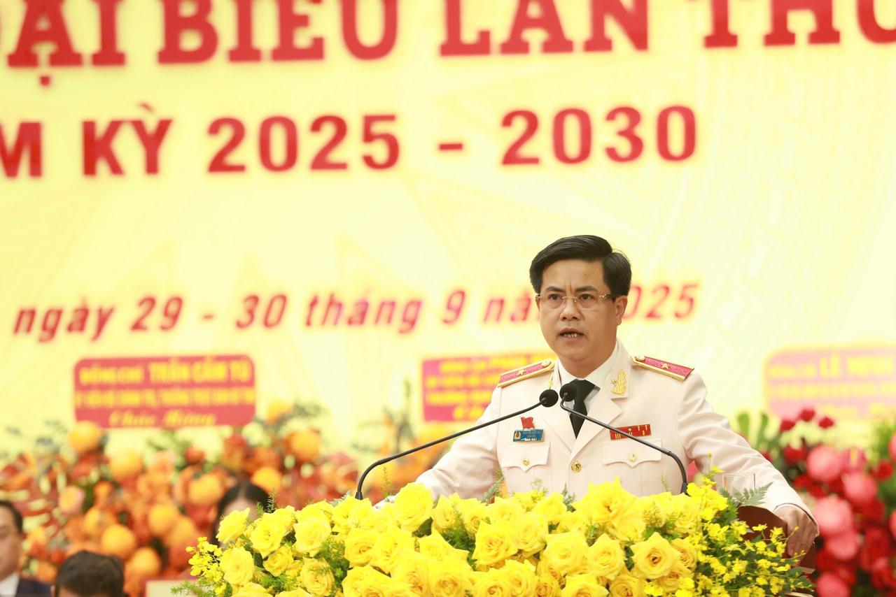 Thiếu tướng Nguyễn Đức Hải, Giám đốc Công an tỉnh Đồng Nai phát biểu tham luận tại Đại hội.