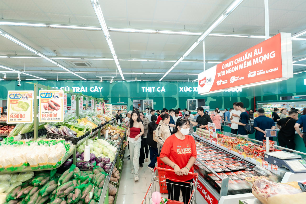 WinMart cung ứng đầy đủ hàng hoá, giá cả bình ổn.