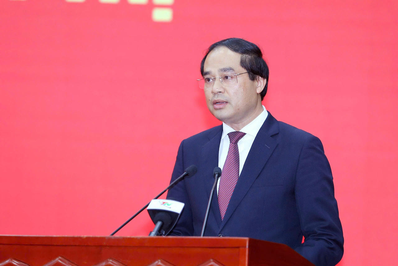 Tân Bí thư Tỉnh ủy Thái Nguyên Trịnh Xuân Trường phát biểu nhận nhiệm vụ.