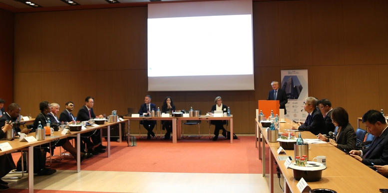 Phó Thủ tướng Thường trực Chính phủ Nguyễn Hòa Bình phát biểu tại Hội nghị thường niên của Liên minh các trung tâm tài chính quốc tế thế giới (WAIFC). Ảnh: VGP