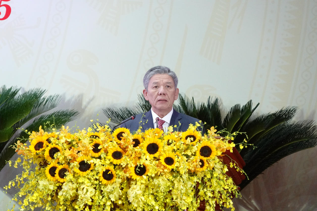 Tân Bí thư Tỉnh ủy Đồng Tháp Ngô Chí Cường phát biểu nhận nhiệm vụ.