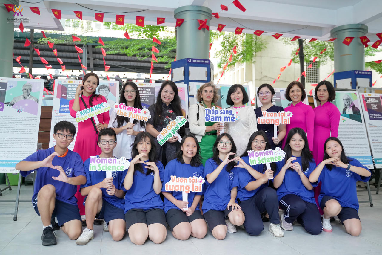 Loạt sự kiện “Thắp sáng đam mê” nhằm tôn vinh hành trình chinh phục khoa học của các nhà khoa học nữ trên thế giới. Nguồn BTPNVN