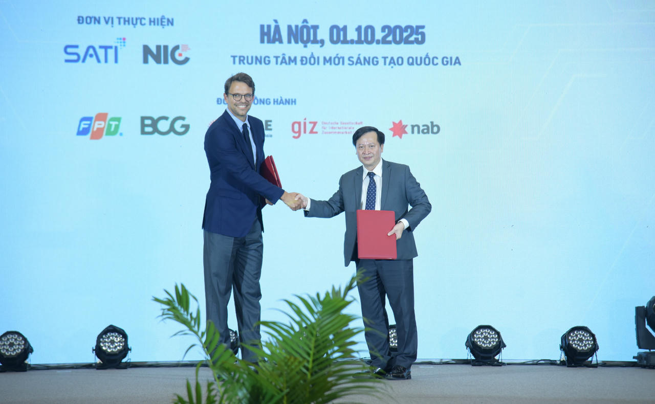 Lễ ký kết Thỏa thuận triển khai Dự án CASE Việt Nam. (Ảnh: GIZ)