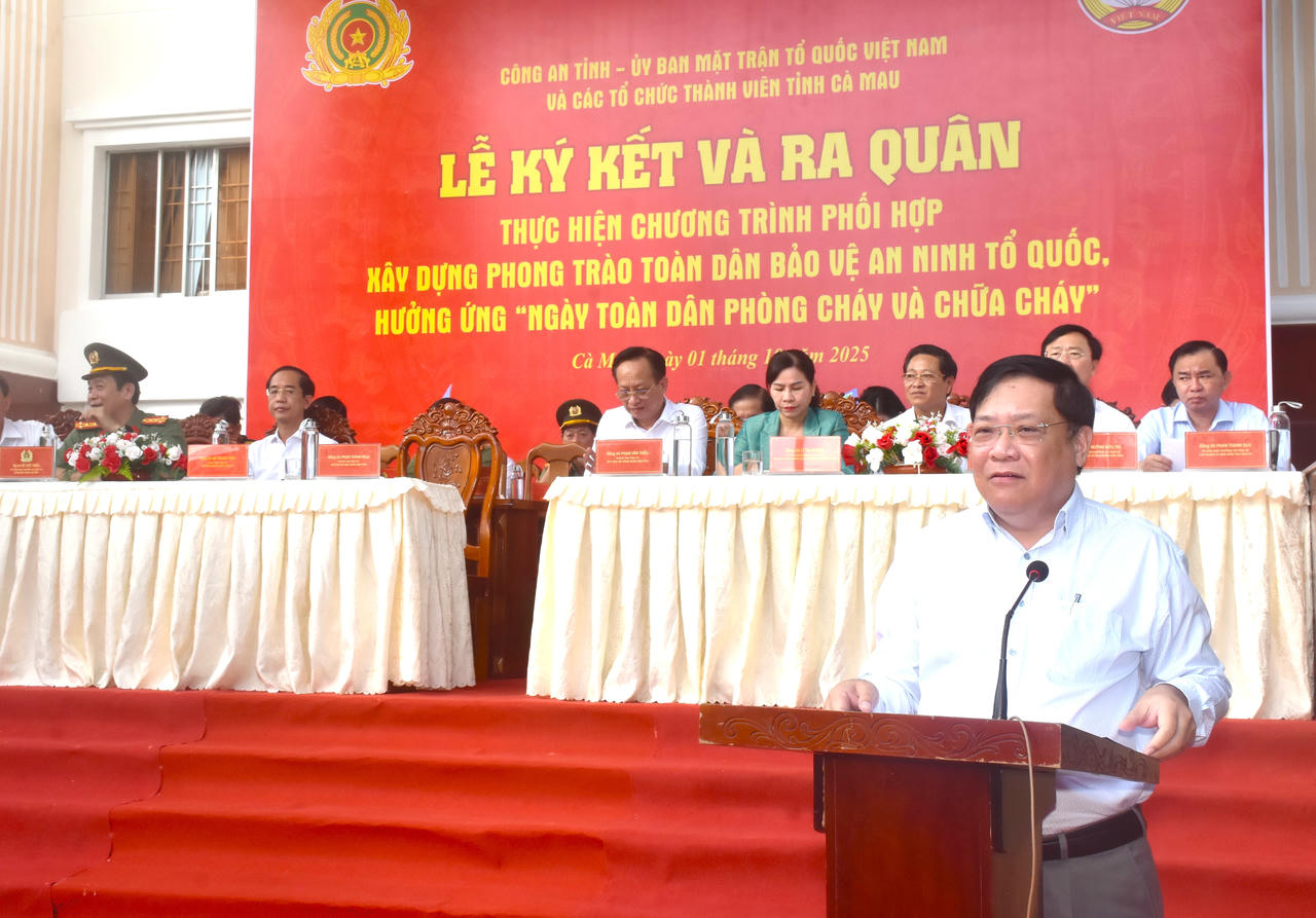 Ông Phạm Thành Ngại - Phó Bí thư Tỉnh ủy, Chủ tịch UBND tỉnh Cà Mau, phát biểu chỉ đạo tại buổi lễ.