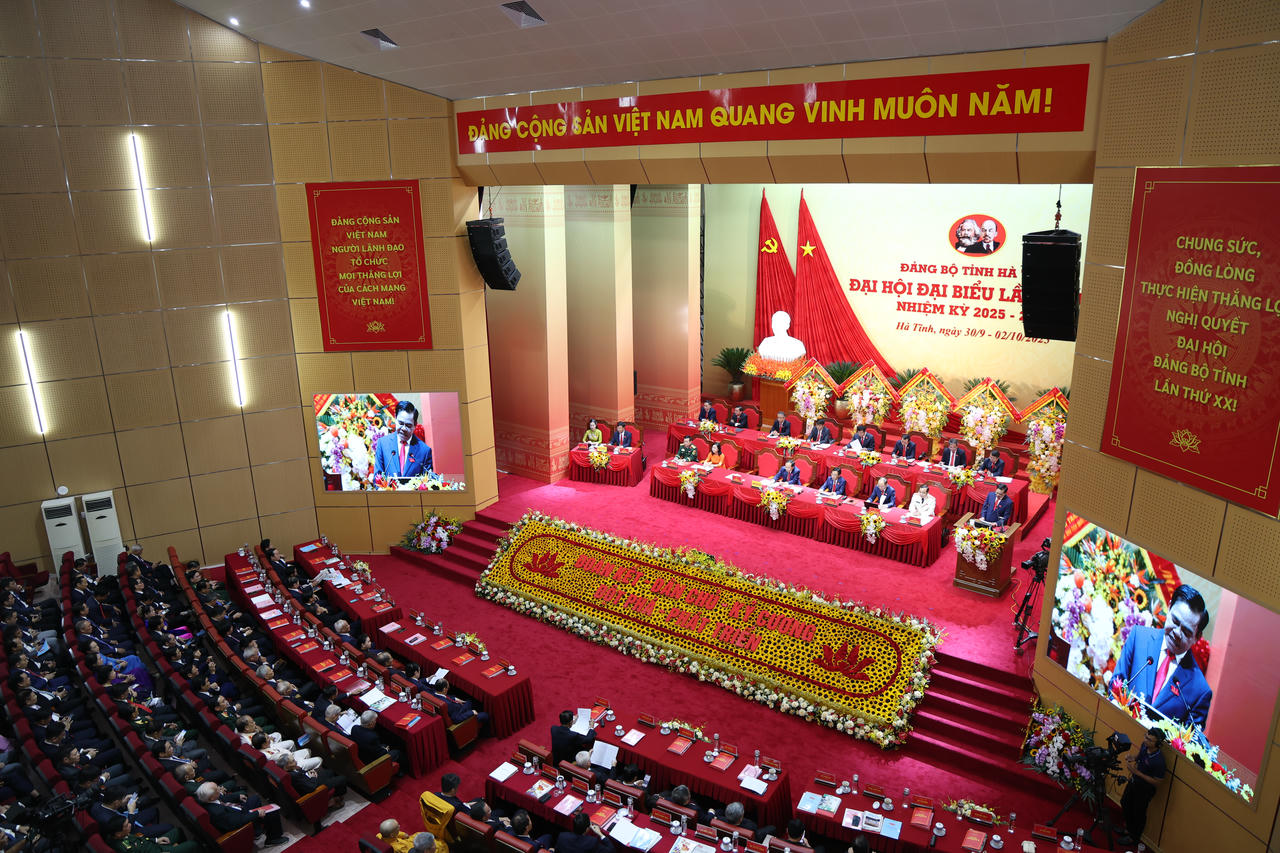 Toàn cảnh Đại hội phiên chính thức.