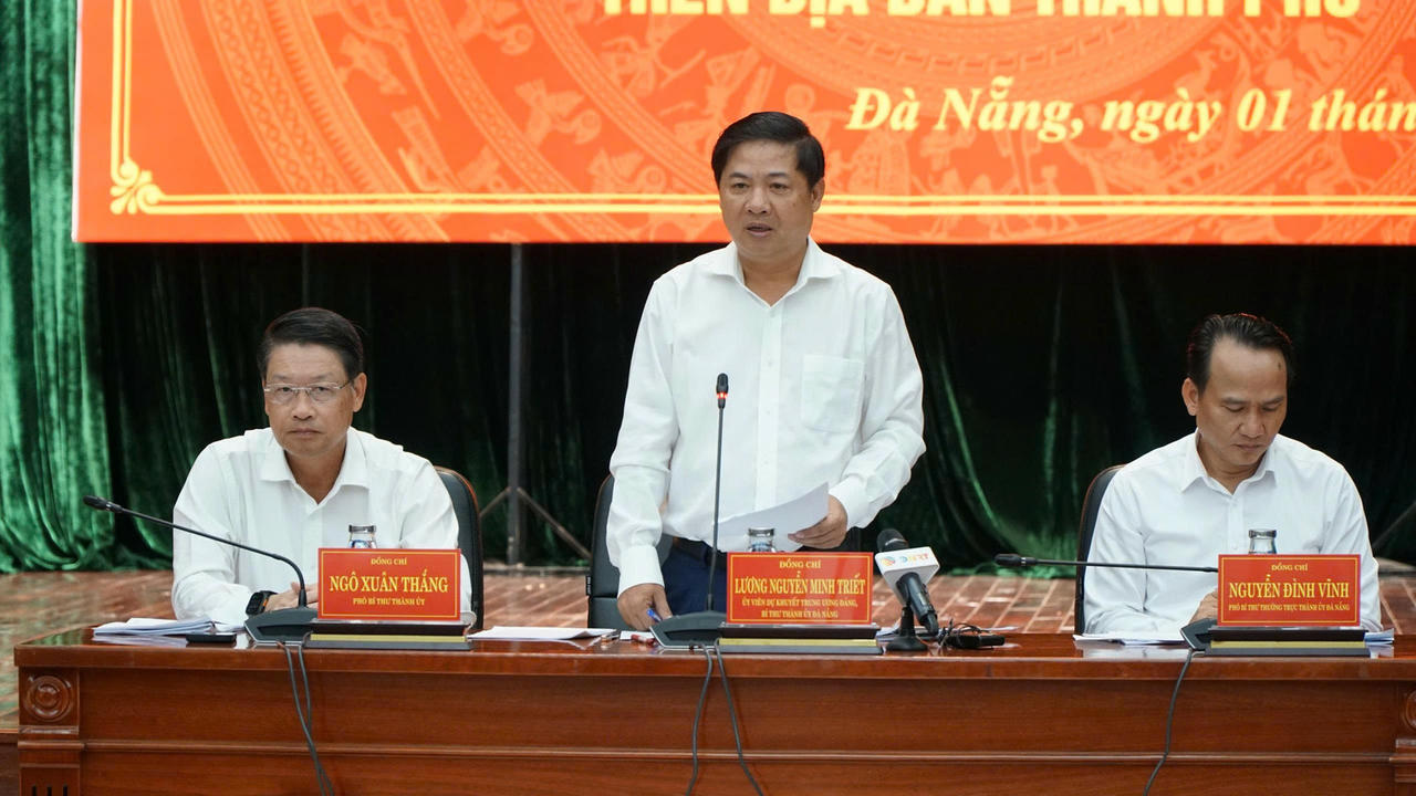 Bí thư Thành ủy Đà Nẵng Lương Nguyễn Minh Triết phát biểu tại Hội nghị.