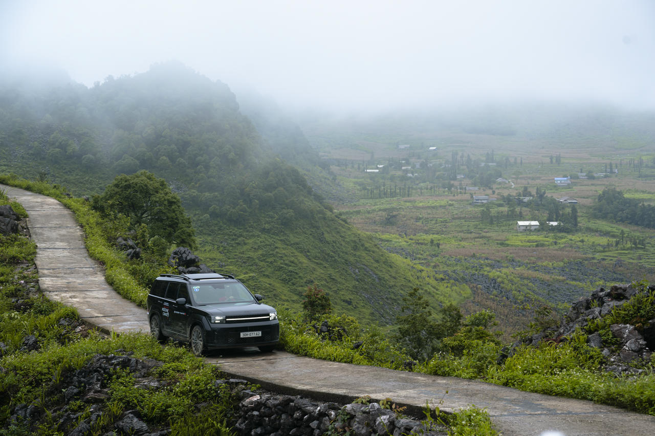 Hành trình đi tìm dấu ấn văn hóa 1.000km cùng Hyundai Santa Fe
