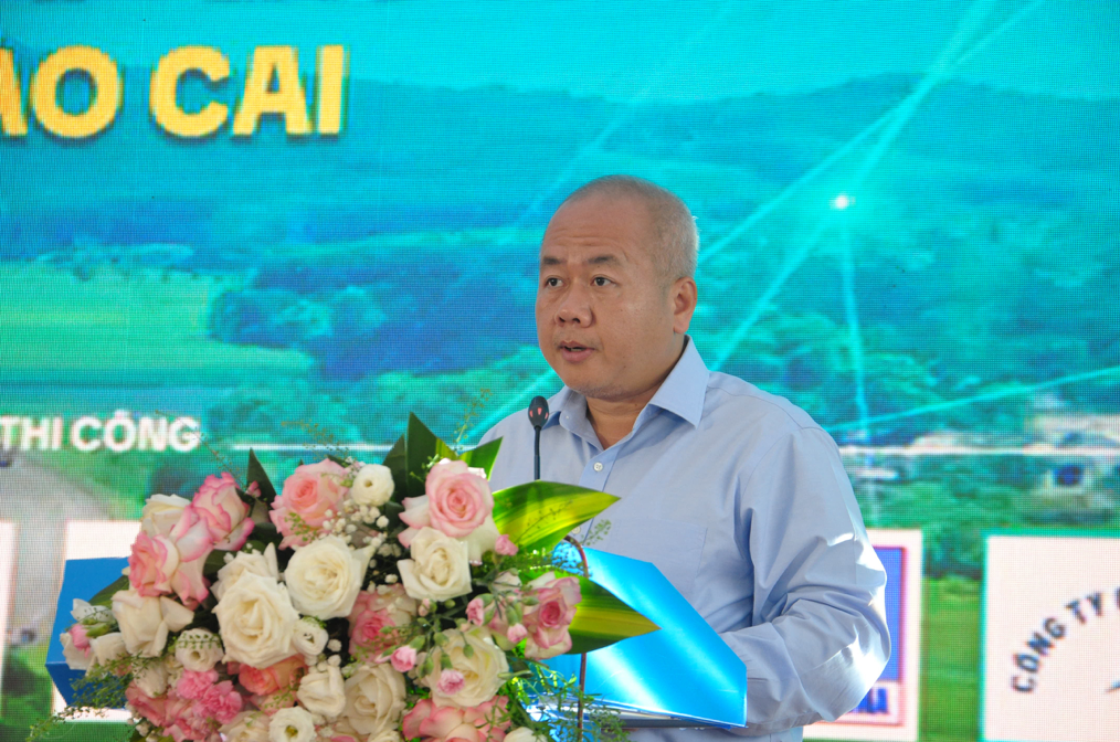 Thứ trưởng Bộ Tài Chính Đỗ Thành Trung phát biểu tại buổi lễ.