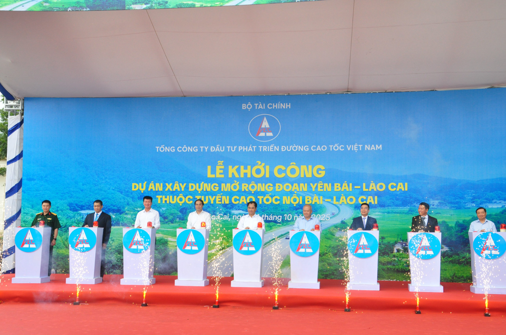 Hơn 7.000 tỷ đồng để nâng cấp, mở rộng cao tốc Nội Bài - Lào Cai nhằm giảm ùn tắc, tăng kết nối vùng