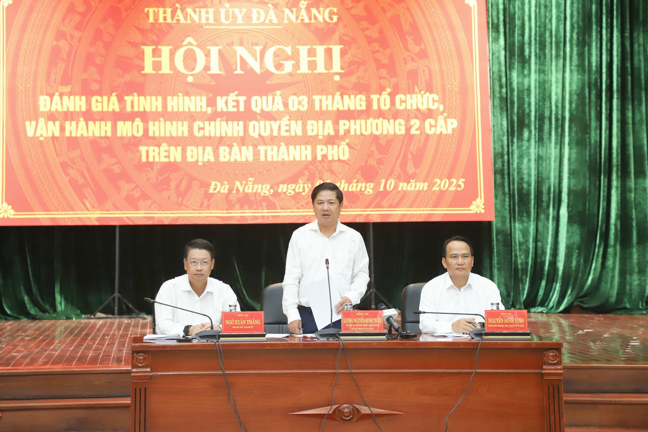 Bí thư Thành ủy Đà Nẵng Lương Nguyễn Minh Triết phát biểu tại hội nghị.