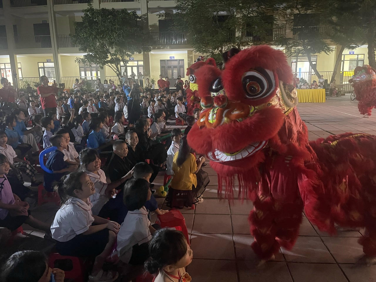 Xã Lục Hồn (Quảng Ninh): Trung thu cho em - Trăng sáng nơi biên giới