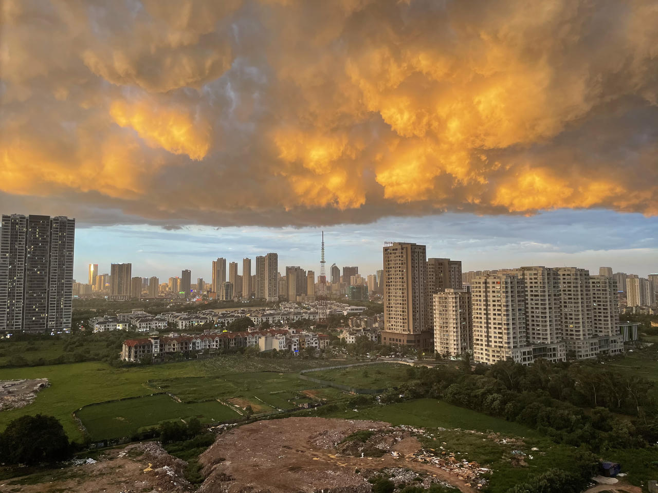 Giông bão, đời người và lẽ sống thuận thiên