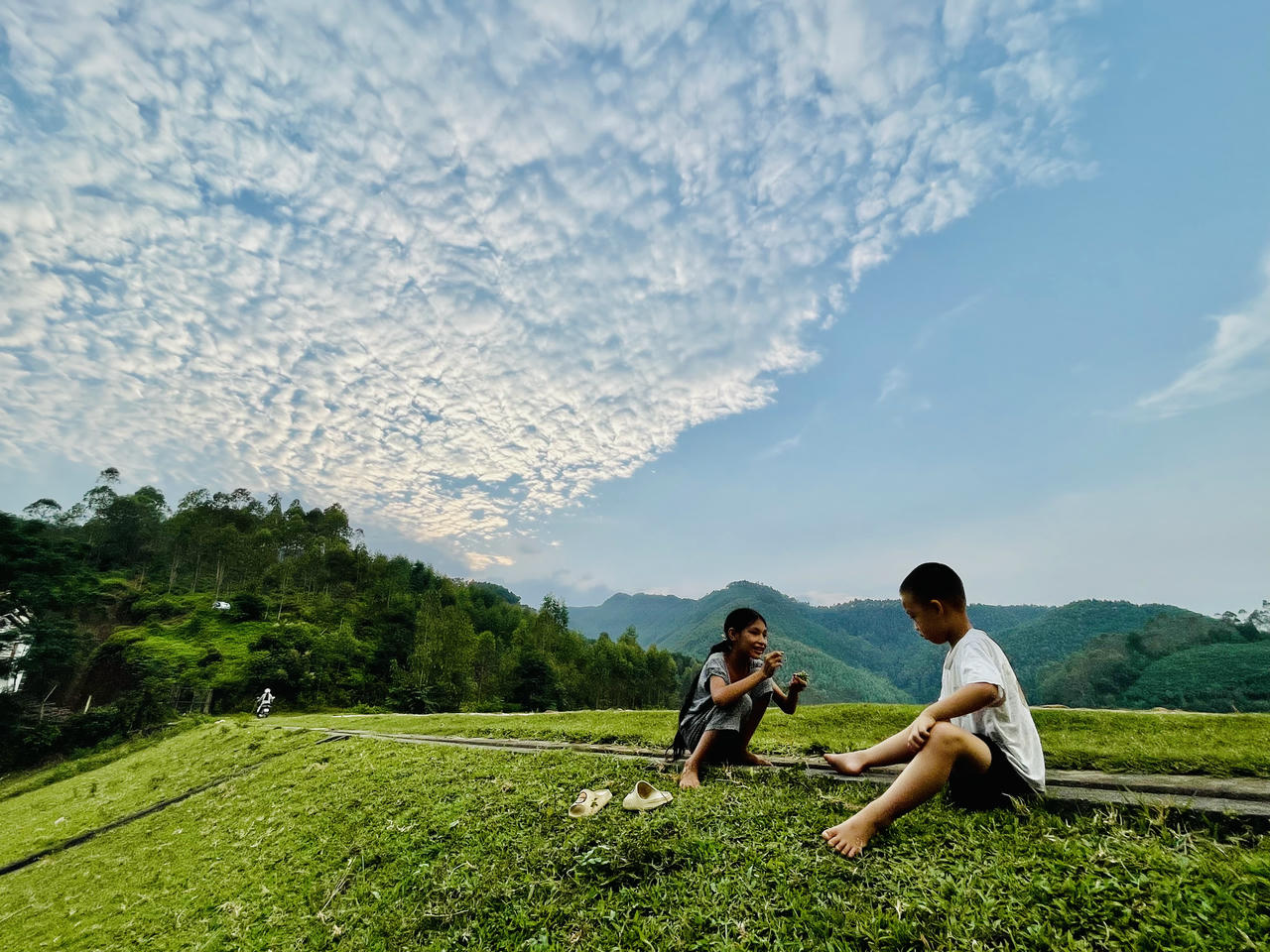 Giông bão, đời người và lẽ sống thuận thiên