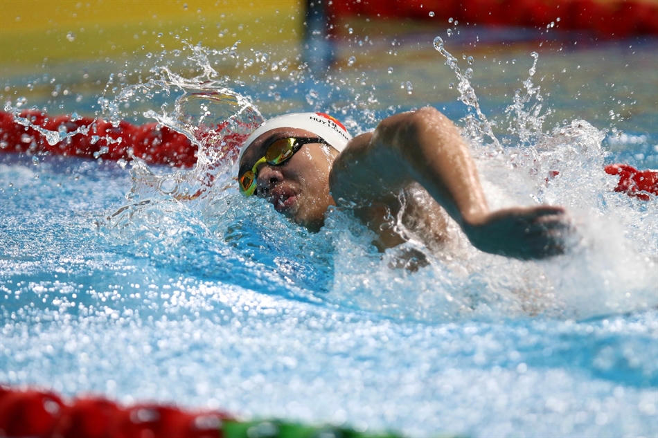 Huy Hoàng tạo dấu mốc lịch sử tại giải Bơi vô địch Châu Á 2025