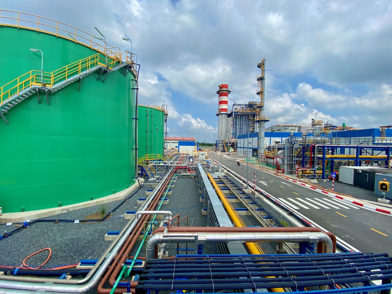 Khí sạch LNG được Tổng Công khi khí Việt Nam (PV GAS) cung cấp cho Nhà máy điện Nhơn Trạch 3 và Nhơn Trạch 4. (Ảnh: Petrovietnam cung cấp).