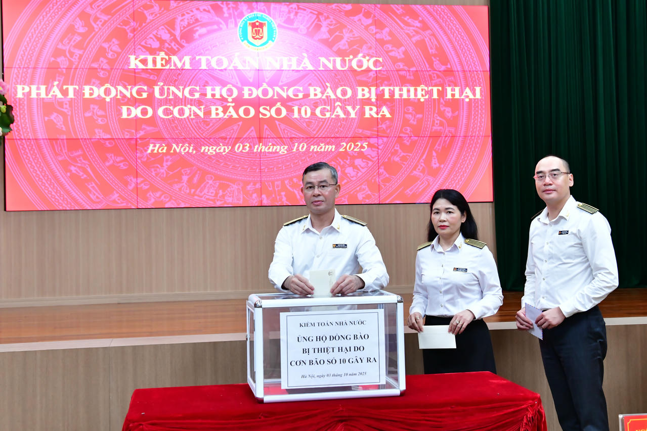 Kiểm toán nhà nước quyên góp hỗ trợ đồng bào khắc phục hậu quả thiên tai, bão lũ