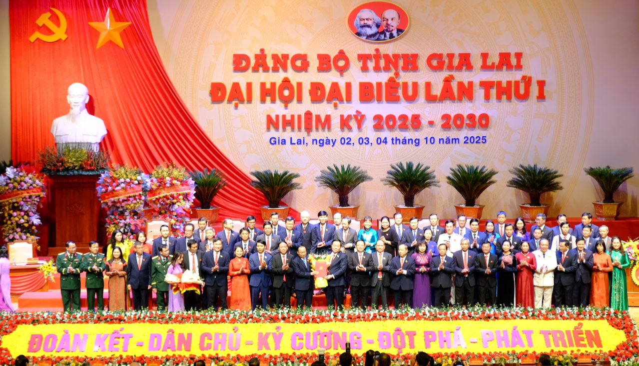 Ra mắt Ban Chấp hành Đảng bộ tỉnh Gia Lai nhiệm kỳ 2025 - 2030.