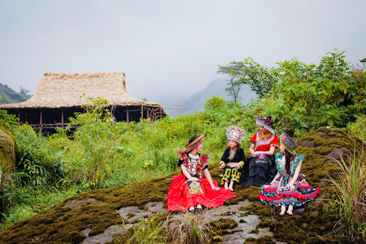 Cùng với sự quan tâm, ưu tiên đầu tư của Đảng và Nhà nước thông qua các chương trình mục tiêu quốc gia, một chương mới tươi sáng hơn đang chờ đợi Ngũ Chỉ Sơn ở phía trước.