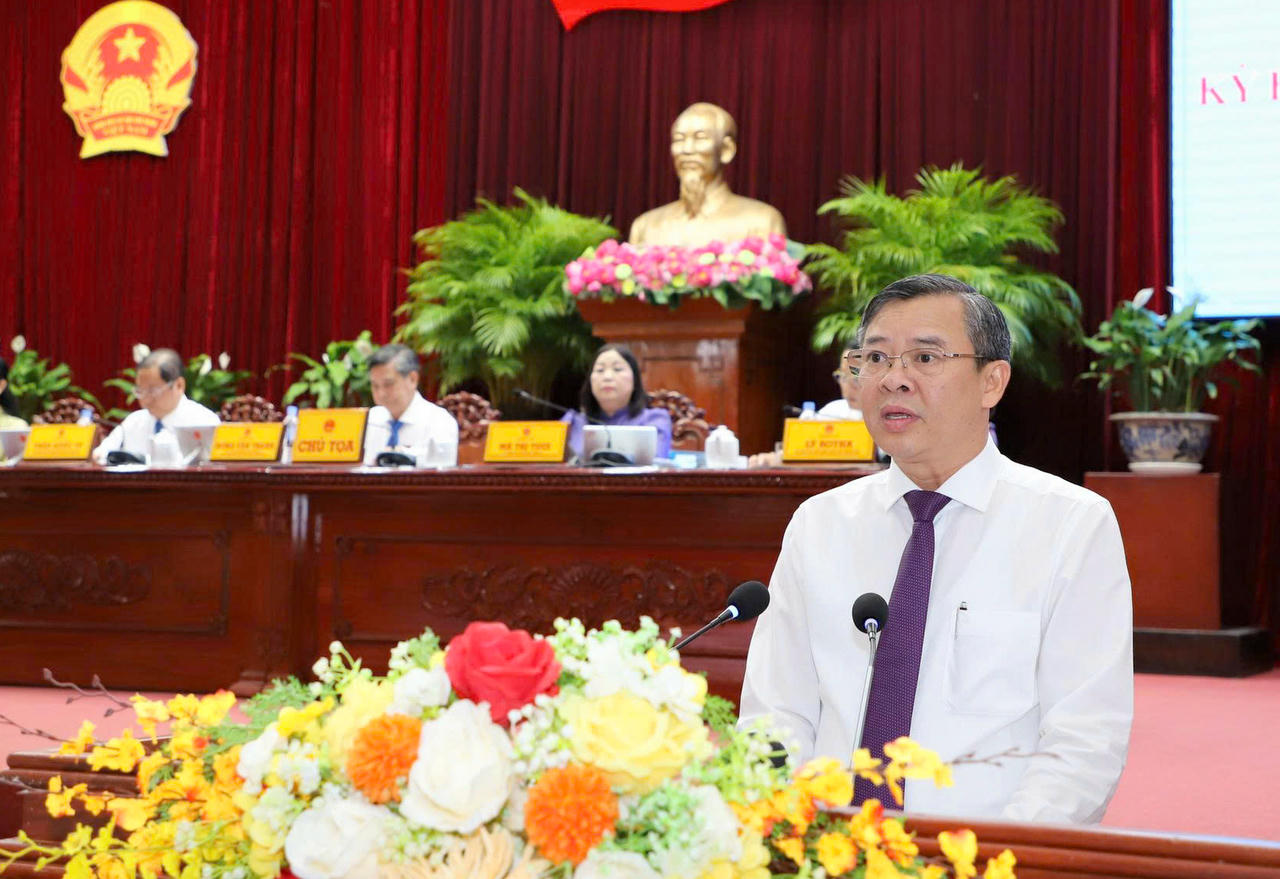 Ông Trương Cảnh Tuyên được bầu làm Chủ tịch UBND TP Cần Thơ.