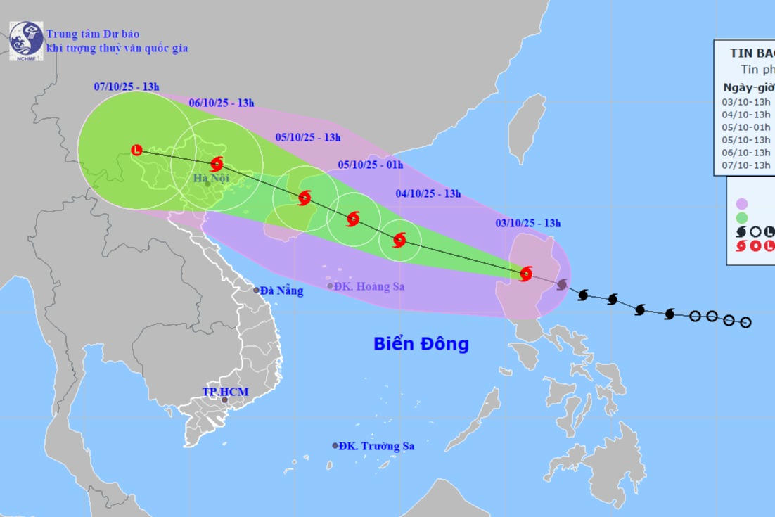 Bão Matmo sắp vào Biển Đông