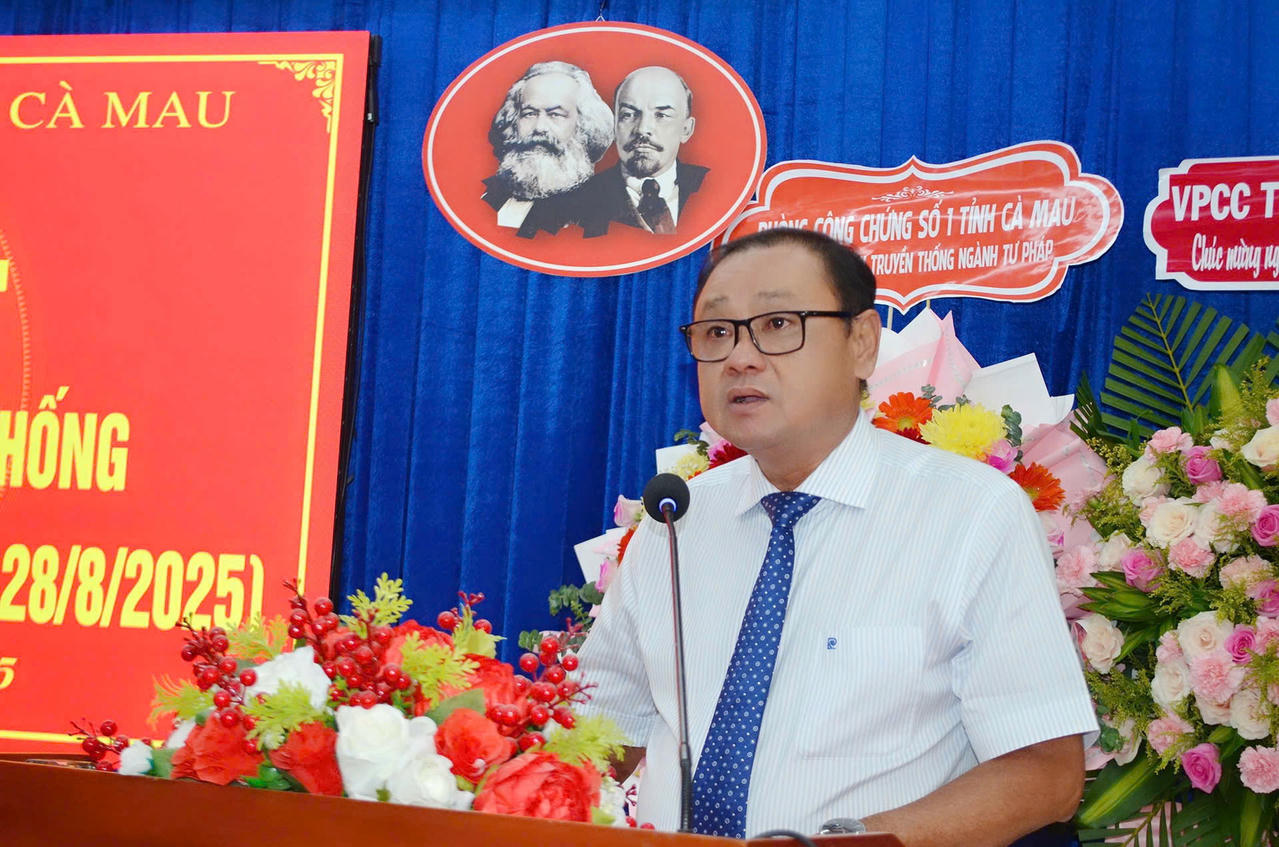 Ông Vưu Nghị Bình - Giám đốc Sở Tư pháp Cà Mau khẳng định, tỉnh sẽ tiếp tục hoàn thiện cơ sở dữ liệu hộ tịch điện tử “đúng, đủ, sạch, sống”, kết nối thông suốt với Cơ sở dữ liệu quốc gia về dân cư, làm nền tảng triển khai chính quyền 2 cấp, nâng cao phục vụ Nhân dân và xây dựng nền hành chính hiện đại, minh bạch.