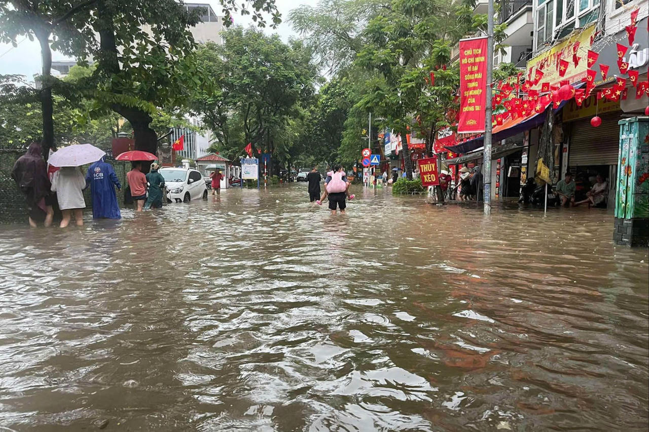 Hạ tầng giao thông cần thích ứng thiên tai, bão lũ