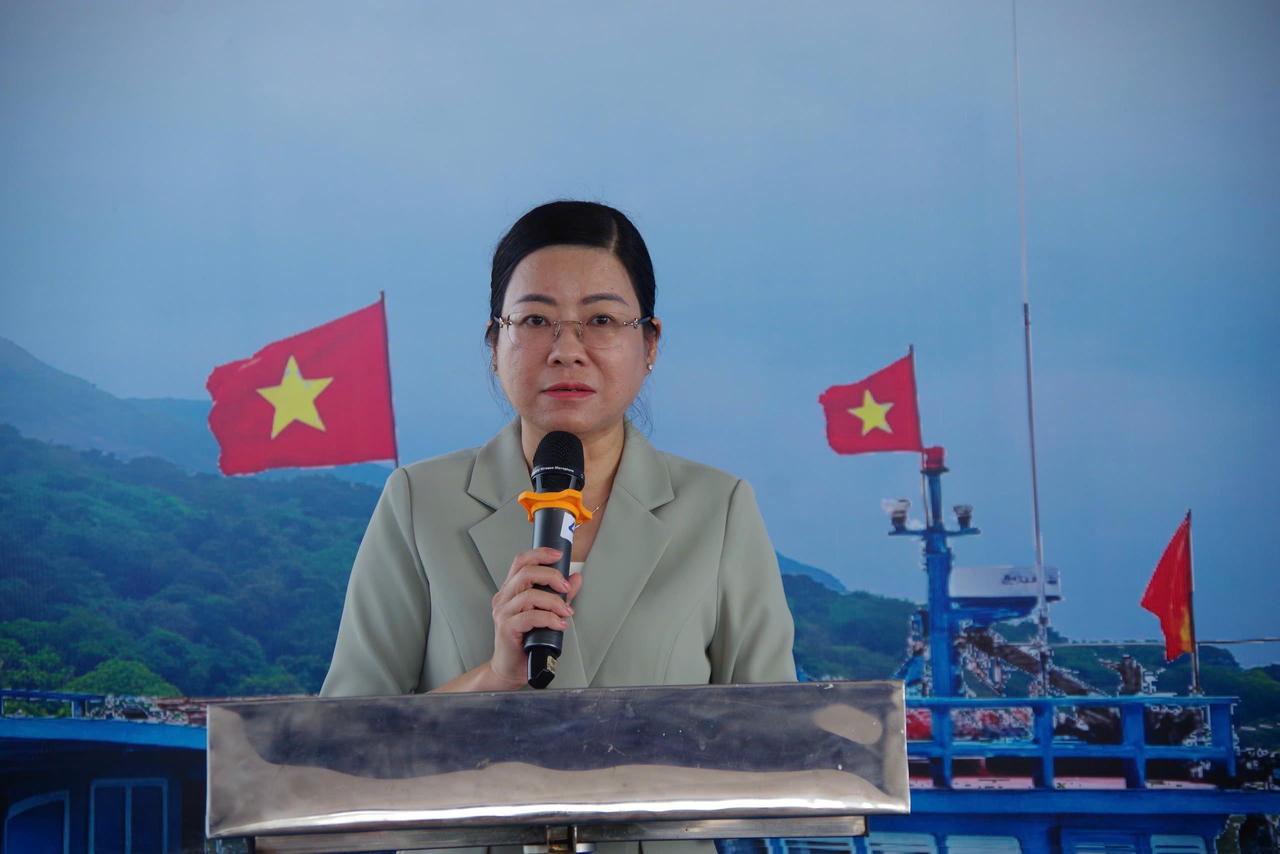 Bà Lê Thị Thủy, Phó Trưởng Ban Tuyên giáo và Dân vận Thành ủy TP Hồ Chí Minh phát biểu tại chương trình.