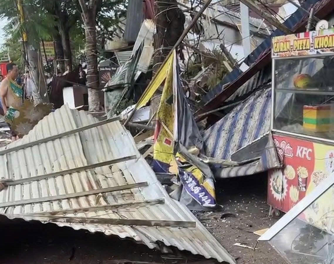 Vụ nổ nghi do rò khí gas tại quán “ốc” ở Tiên Lãng, một người bị thương nặng 