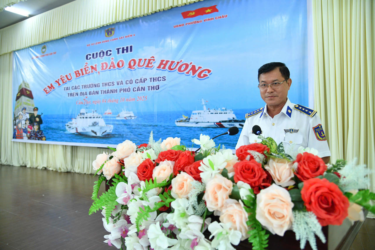 Bộ Tư lệnh Vùng Cảnh sát biển 4 tổ chức chương trình “Cảnh sát biển đồng hành với ngư dân” và cuộc thi “Em yêu biển, đảo quê hương”