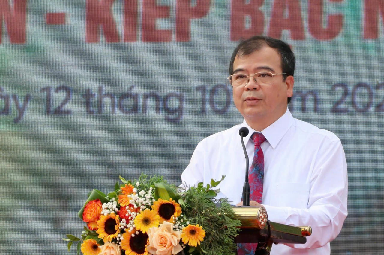 Phó Chủ tịch UBND TP Hải Phòng Nguyễn Mạnh Hùng phát biểu tại buổi lễ