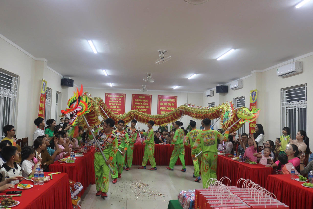 Tiết mục văn nghệ tại chương trình.