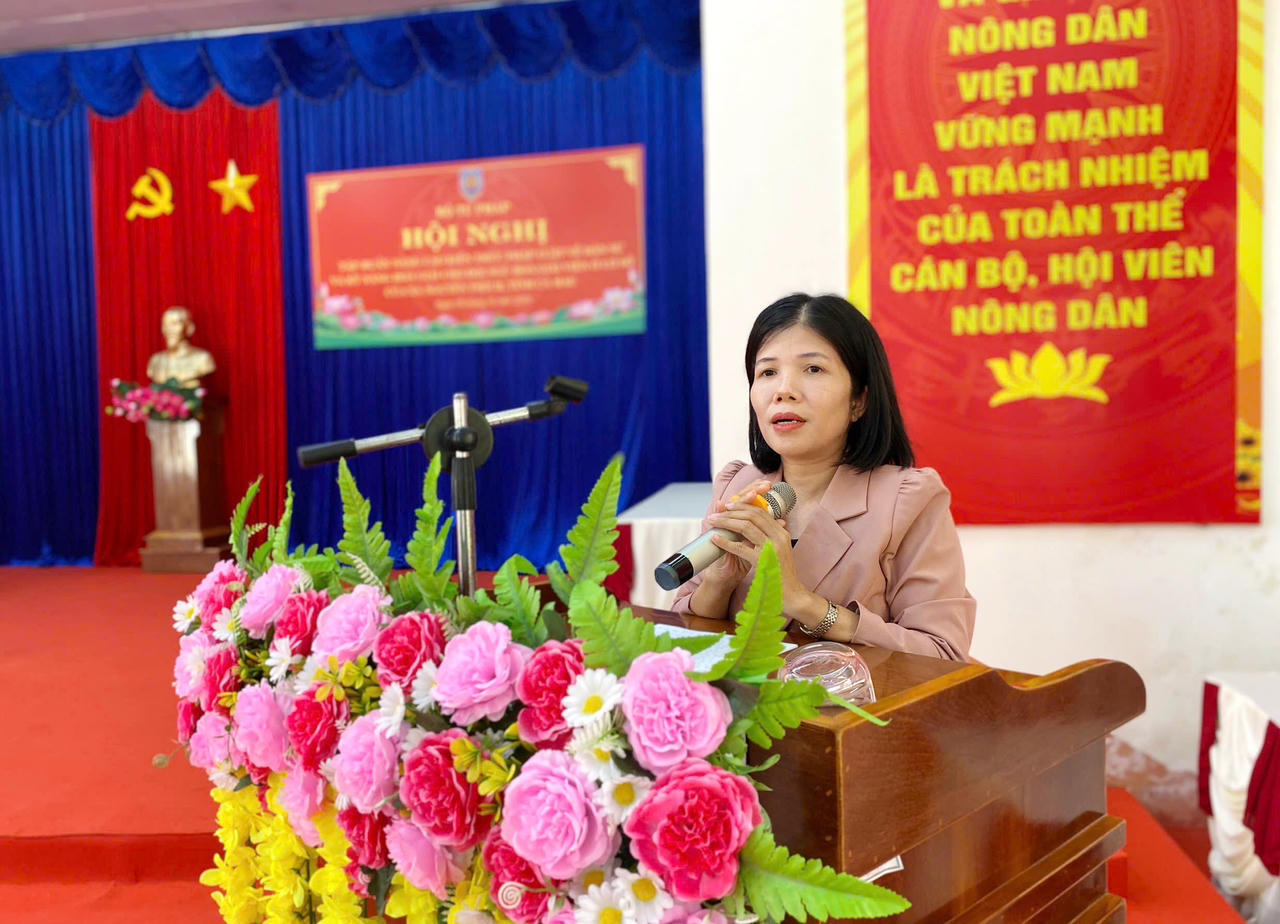 Bà Nguyễn Thị Quế - Trưởng phòng Quản lý hòa giải ở cơ sở, tiếp cận pháp luật và hỗ trợ pháp lý cho doanh nghiệp (Cục Phổ biến, giáo dục pháp luật và Trợ giúp pháp lý – Bộ Tư pháp), phát biểu khai mạc.