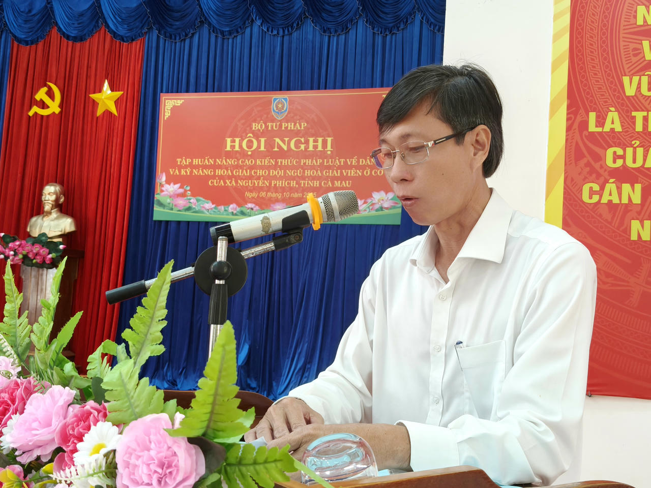 Ông Đỗ Hoàng Độ – Phó Chủ tịch UBND xã Nguyễn Phích, phát biểu chào mừng Hội nghị.