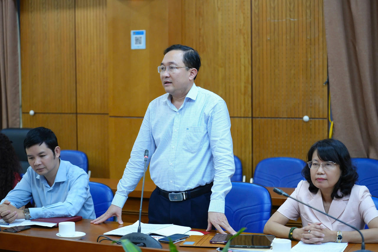 Phó Cục trưởng Cục PBGDPL và TGPL Phan Hồng Nguyên