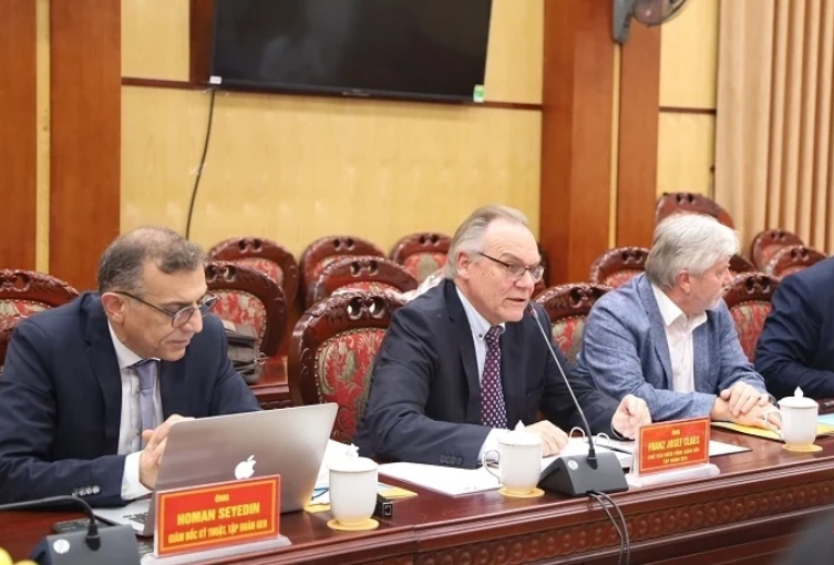 Tập đoàn GEO đến từ Cộng hòa Liên bang Đức ký kết Bản ghi nhớ về nghiên cứu, khảo sát nhà máy điện gió tại Thanh Hóa ngày 15/11/2023