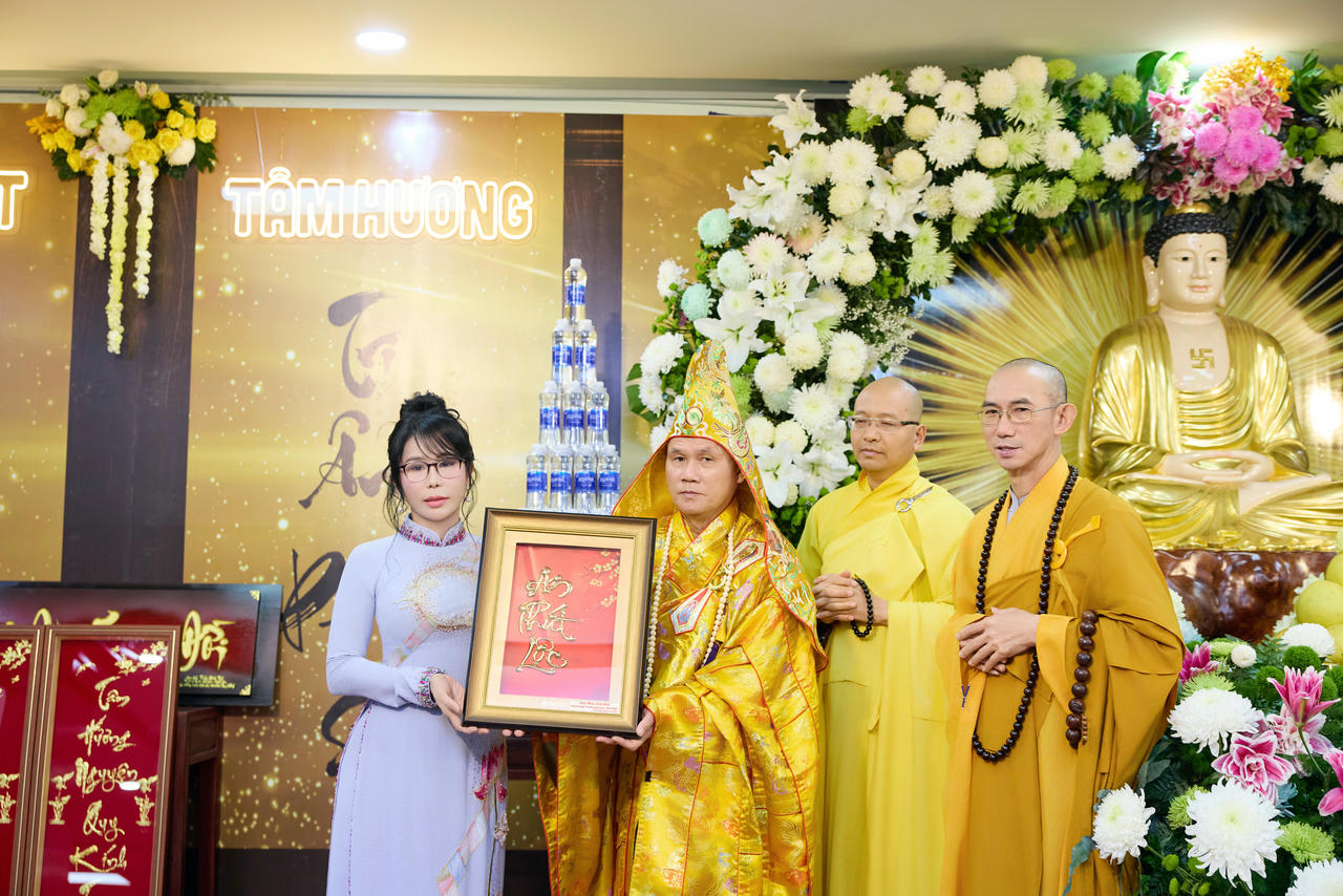 Trong ngày sinh nhật đặc biệt, Doanh nhân Phan Thị Mai gửi gắm thông điệp sống để phụng sự và lan tỏa yêu thương đến cộng đồng.