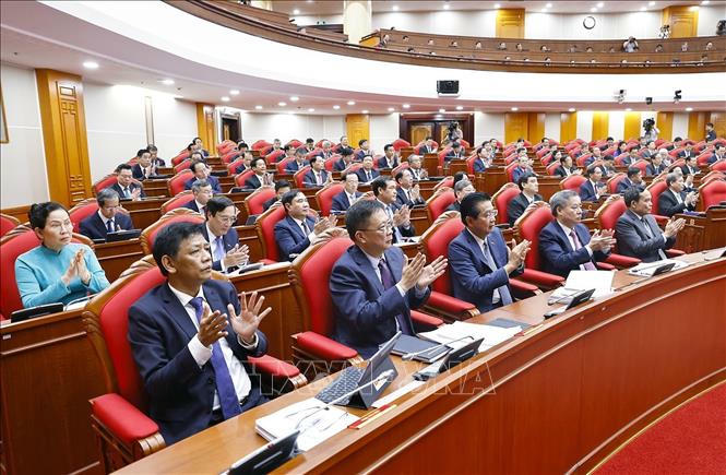 Khai mạc Hội nghị lần thứ mười ba, Ban Chấp hành Trung ương Đảng khoá XIII