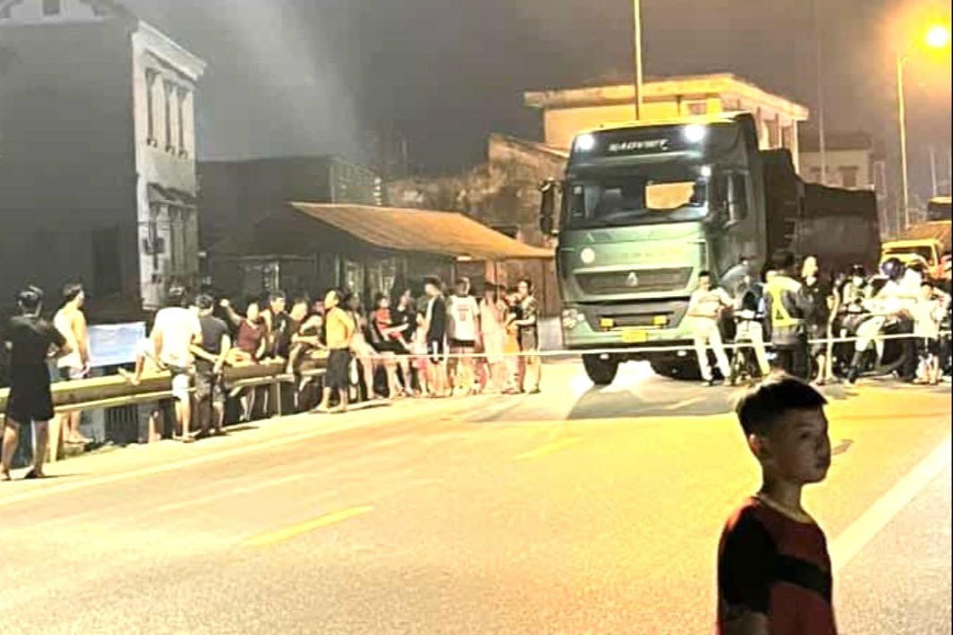 Phú Thọ: Tạm dừng lưu thông qua cầu Trung Hà phục vụ kiểm định