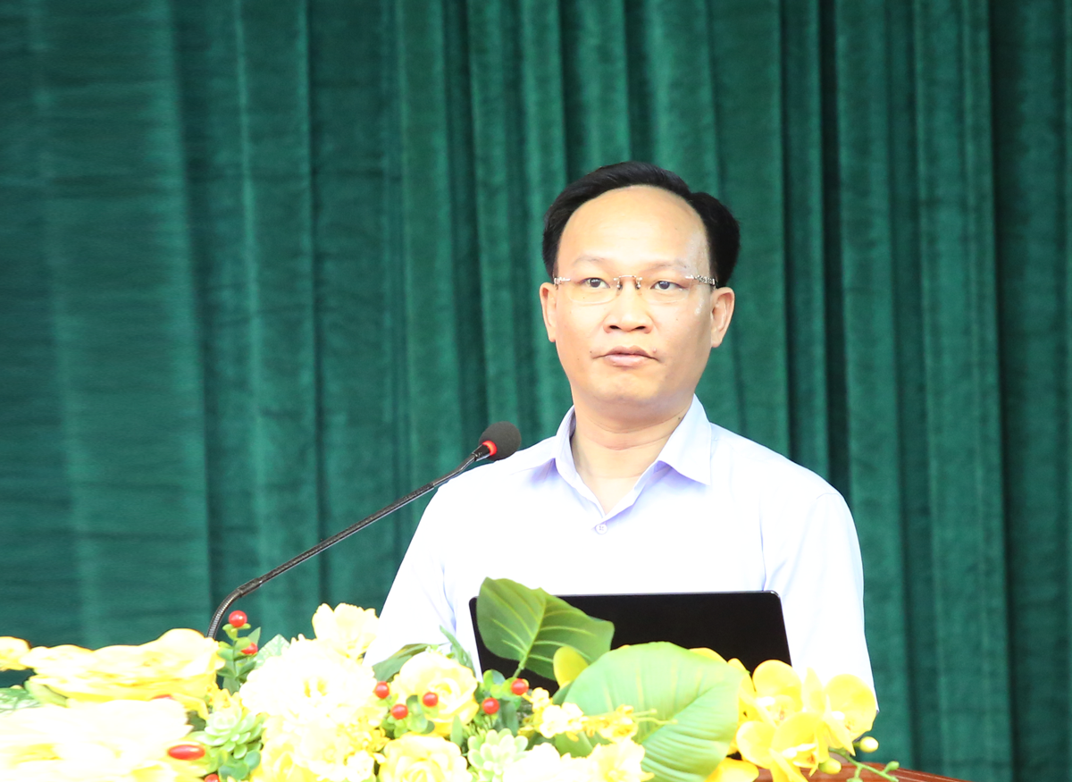 Phó Chủ tịch UBND tỉnh Phạm Văn Thịnh phát biểu kết luận Hội nghị.