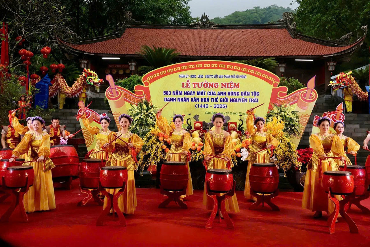 Nhiều tiết mục đặc sắc tại Lễ tưởng niệm 583 năm Ngày mất của Anh hùng dân tộc, Danh nhân văn hóa thế giới Nguyễn Trãi.