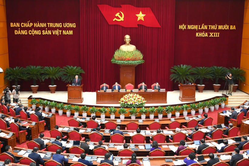 Ngày làm việc thứ hai Hội nghị Trung ương 13 khóa XIII