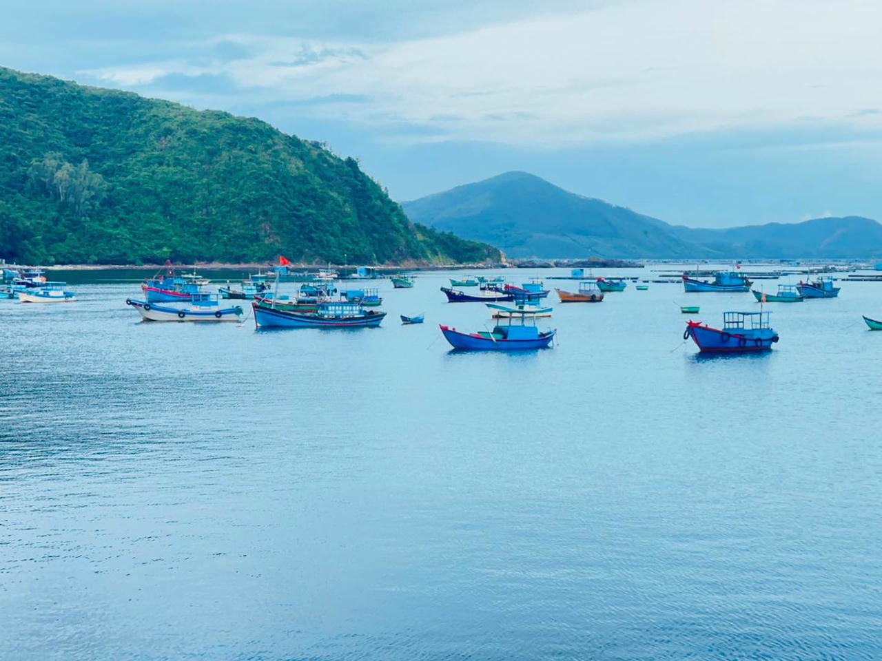 Một góc vịnh Xuân Đài.