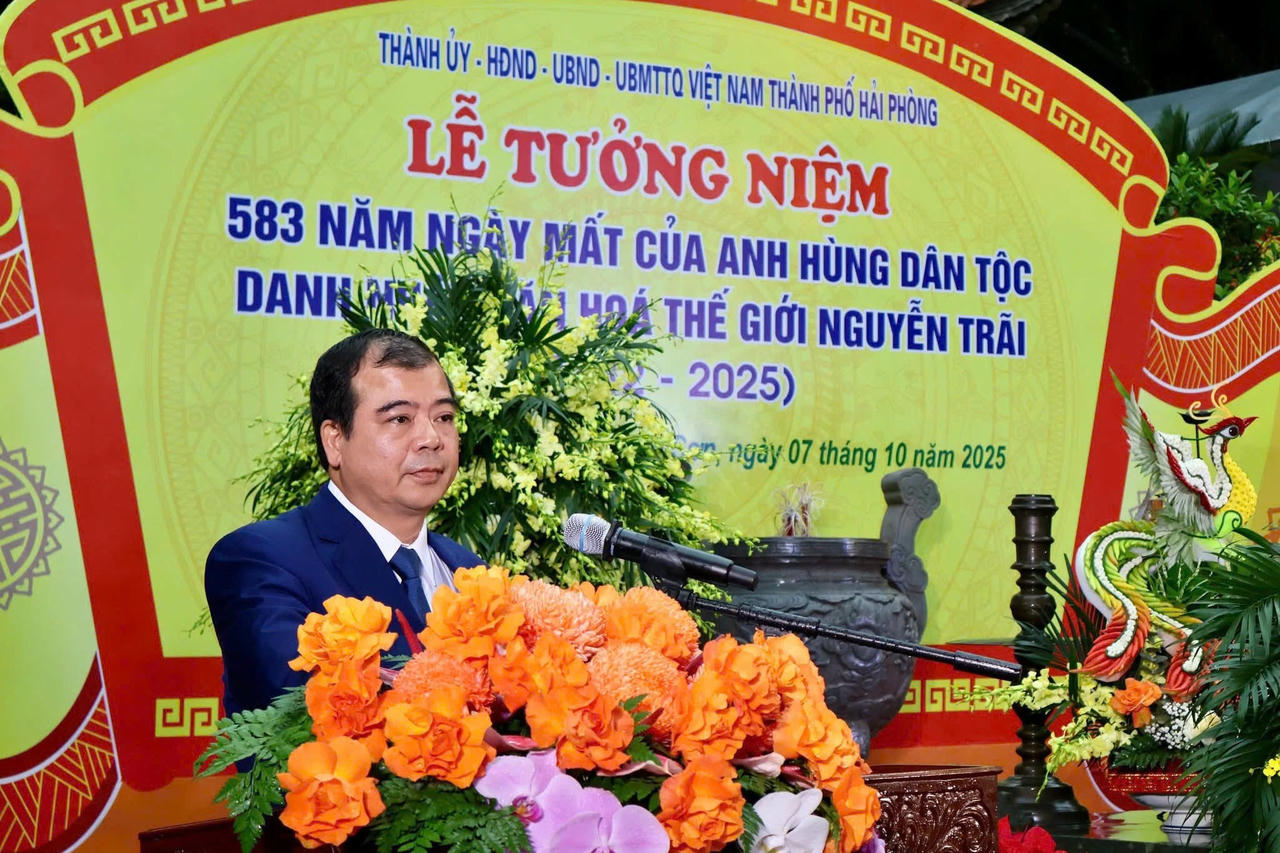 Phó Chủ tịch UBND thành phố Hải Phòng Nguyễn Minh Hùng phát biểu tại buổi Lễ.